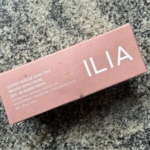 ILIA Super Serum Skin Tint SPF 40 - Shela ST8